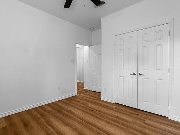 2nd image of 3831 Opal Ave