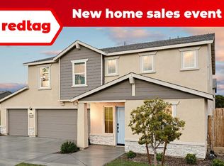 582 W Muir Ave, Reedley, CA 93654