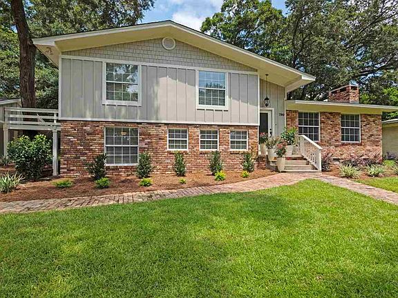 2nd image of 790 Tanglewood Dr