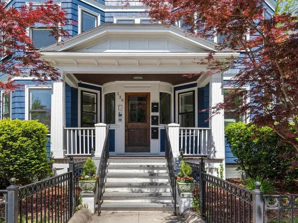 139 Magazine St APT 1, Cambridge, MA 02139