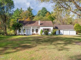 971 Turnpike Rd, Cambridge, NY 12816