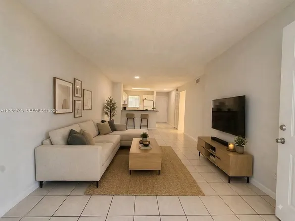 8750 N Sherman Cir, Hollywood, FL