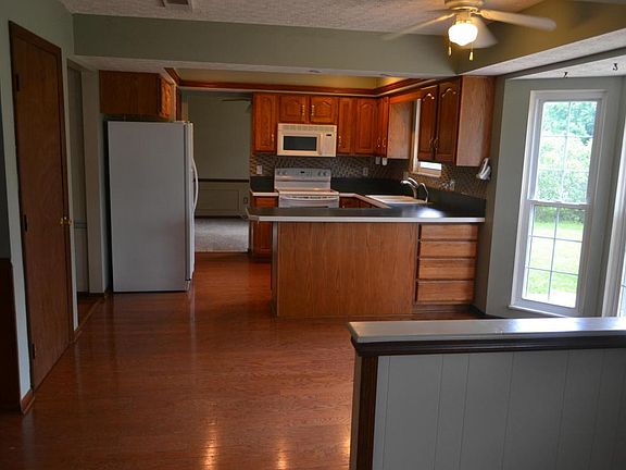 5th image of 11258 Bridgeview Dr NW