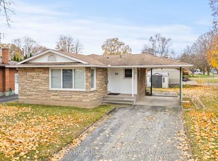 50 Royal Manor Dr, Saint Catharines, ON L2M 4L6