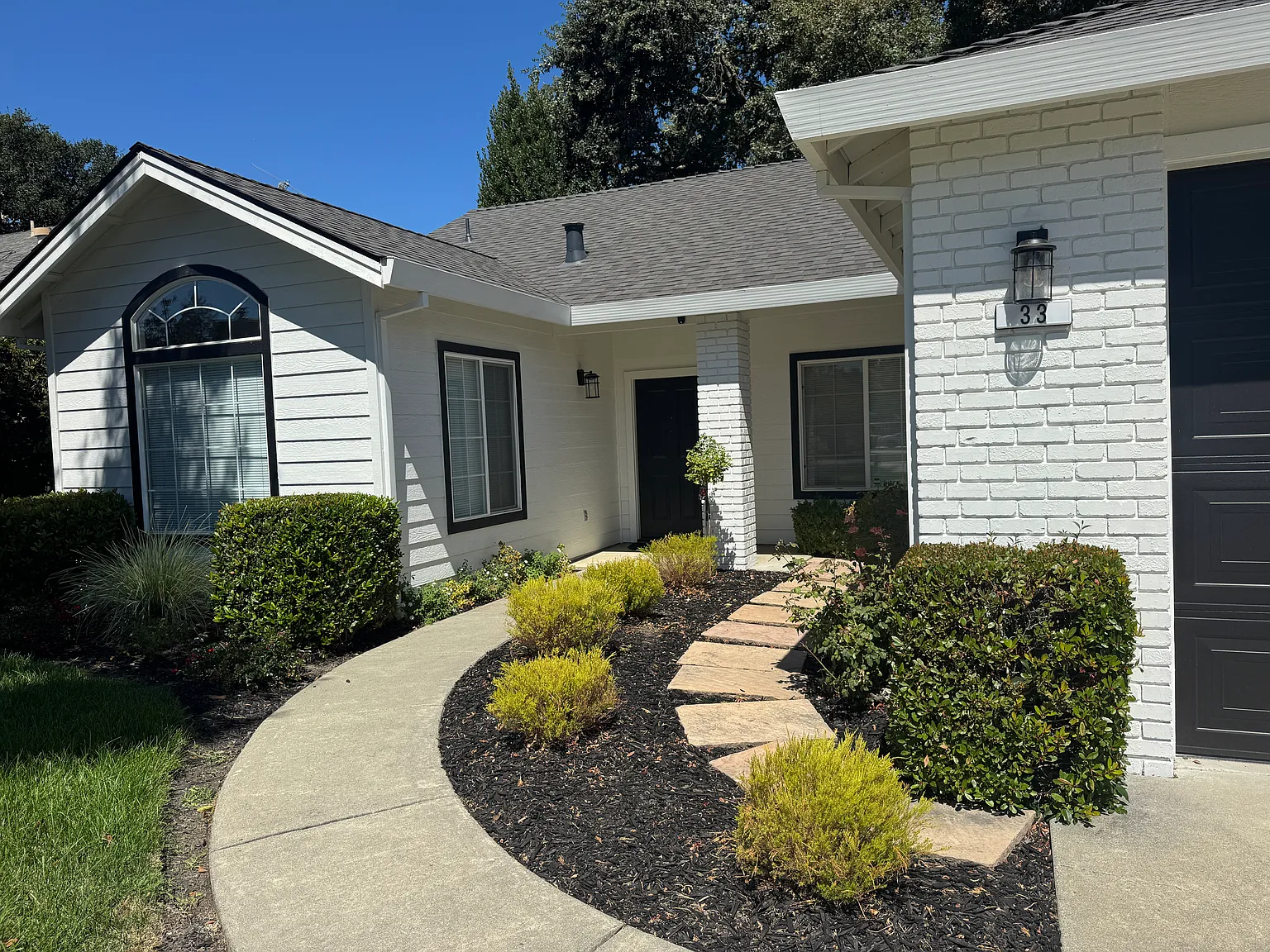 3 bed, 1500 sqft, $3,800 — Photo 2