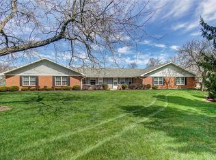 6446 Little John Cir, Centerville, OH 45459