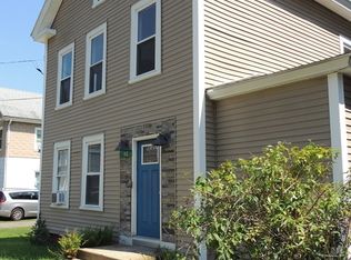 90 Quaboag St, Warren, MA 01083