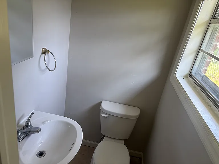 333 Ovanta Rd — Photo 10