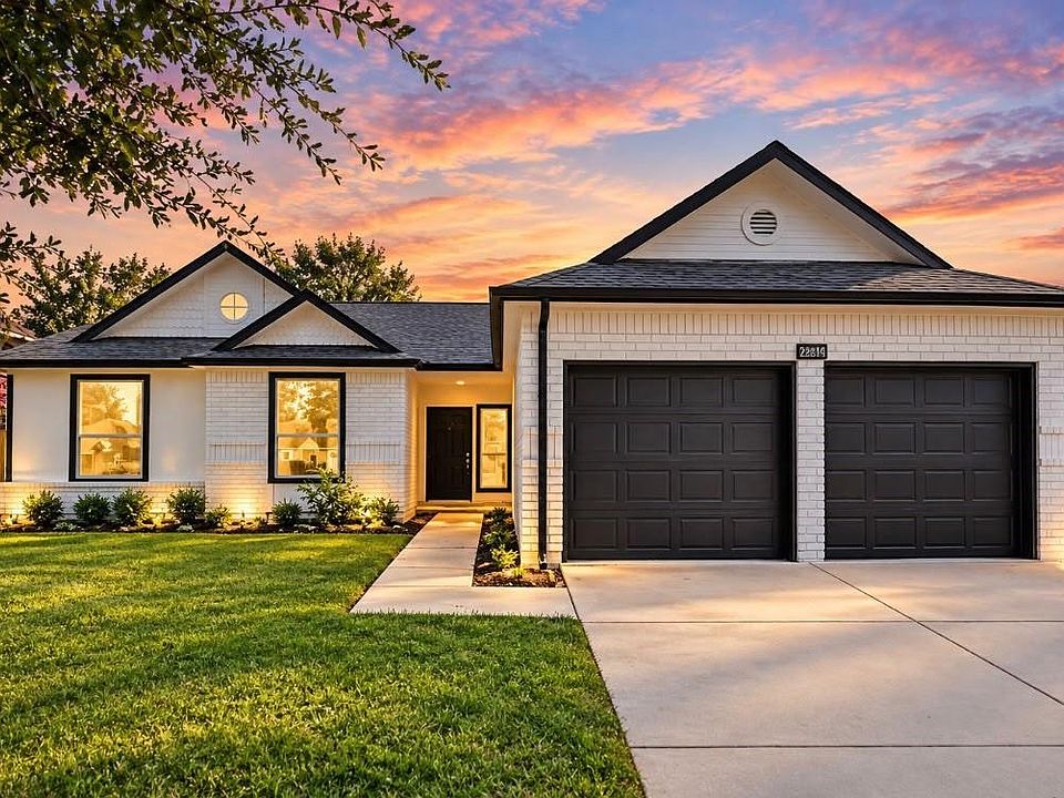 1st image of 22814 Pebworth Pl