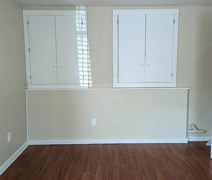 Deep storage cabinets