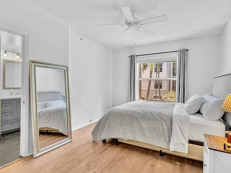 4216 Tuscany Way #4 — Photo 31