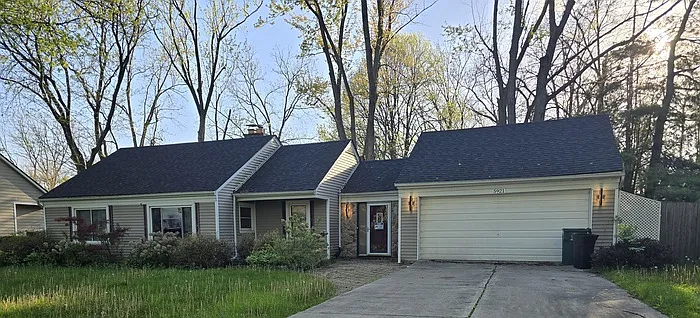 3 bed, 2.0 bath, 1120 sqft, $2,200 — Photo 2