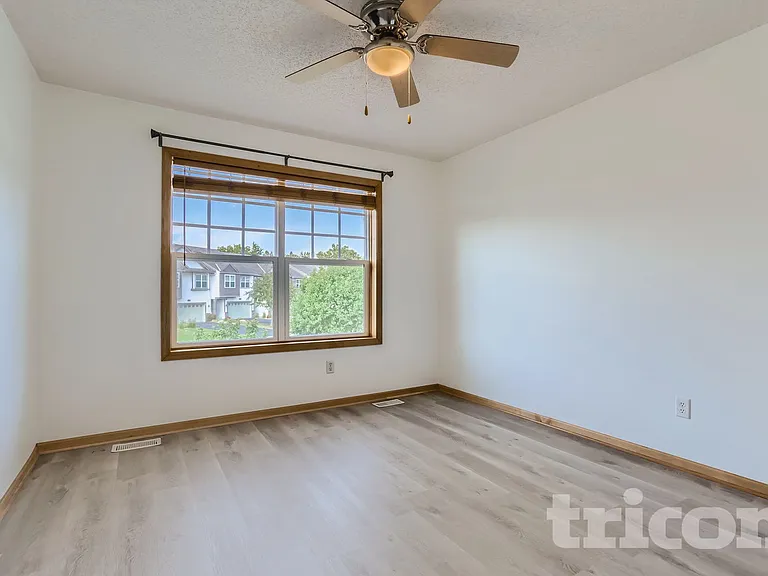 15311 Louisiana Ave — Photo 14