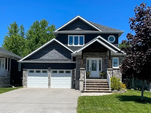 225 Quebec St, Clearview, ON L0M 1S0