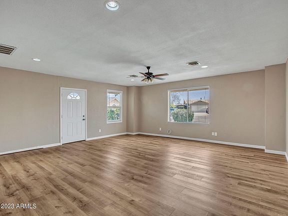 3rd image of 9764 N 67TH Drive