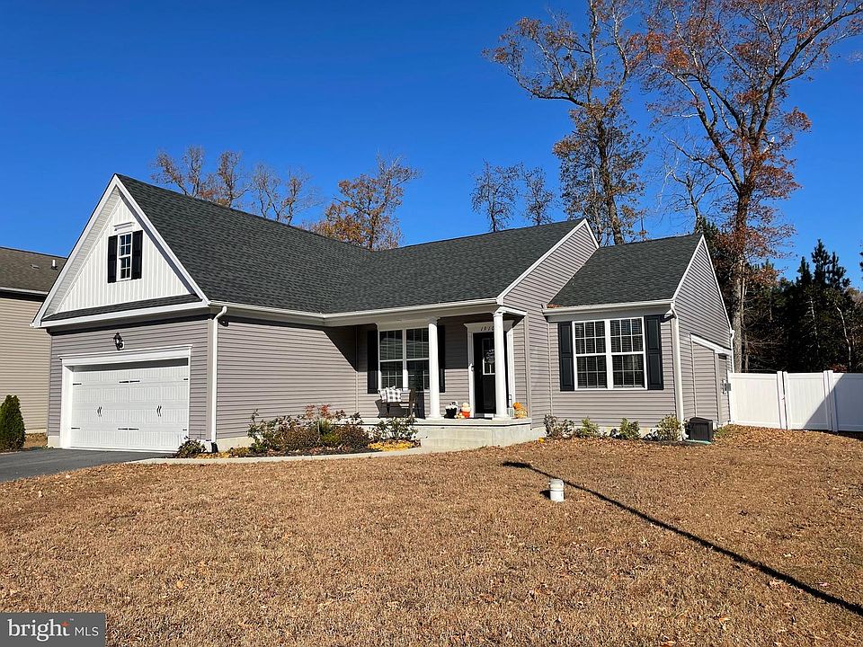 1st image of 19103 Carey Ln
