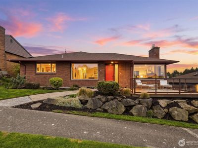 4019 SW Henderson Street, Seattle, WA, 98136