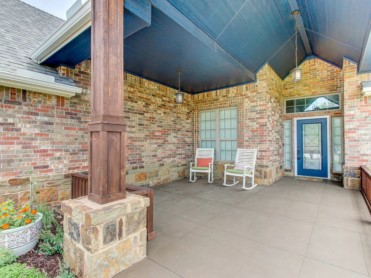 4 bed, 3355 sqft, $3,500 — Photo 3