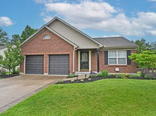 7196 Bridge Pointe Dr, Burlington, KY 41005