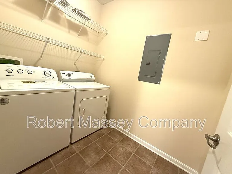 9400 Clubview Dr #101 — Photo 8
