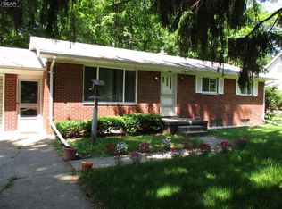 1204 S Elms Rd, Flint, MI 48532