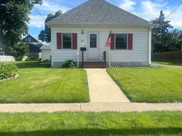 723 S 5th Ave W, Newton, IA 50208