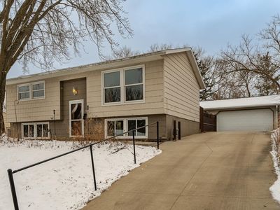 3810 1st Pl NW, Rochester, MN, 55901