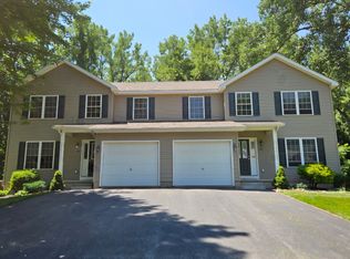 21 Elm Pl, Albany, NY 12203
