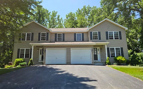21 Elm Pl Photo 1