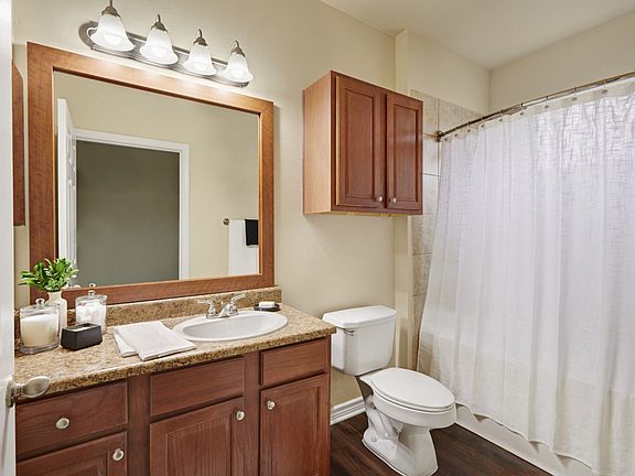 4th image of 14633 Woodson Park Dr #1515