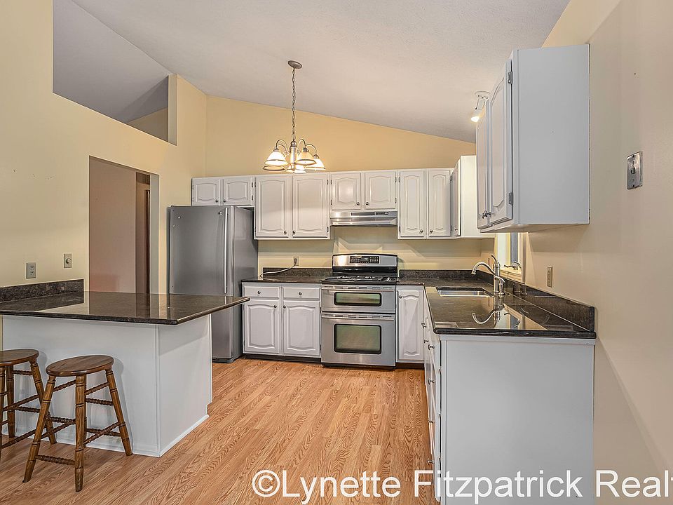 1st image of 8707 White Fawn St NE