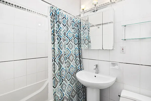Rented by Compass | media 15