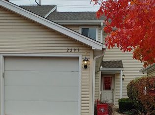 2293 Club House Ave, Naperville, IL 60563