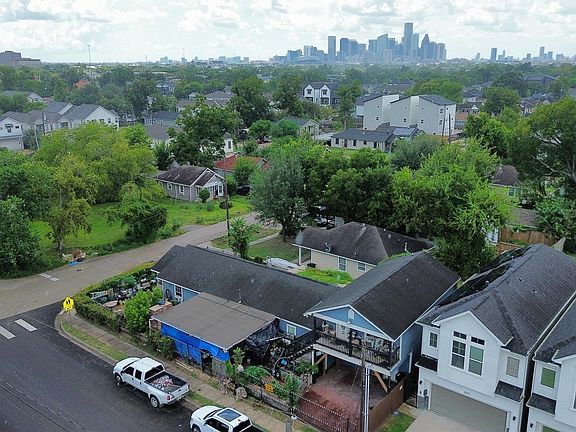 3rd image of 4619 Rawley St