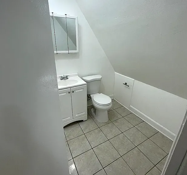 190 Seymour Ave #2 — Photo 4