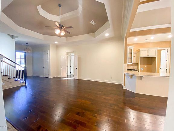 4th image of 106 Hemlock Dr