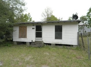 215 Duval Ave, Florahome, FL 32140