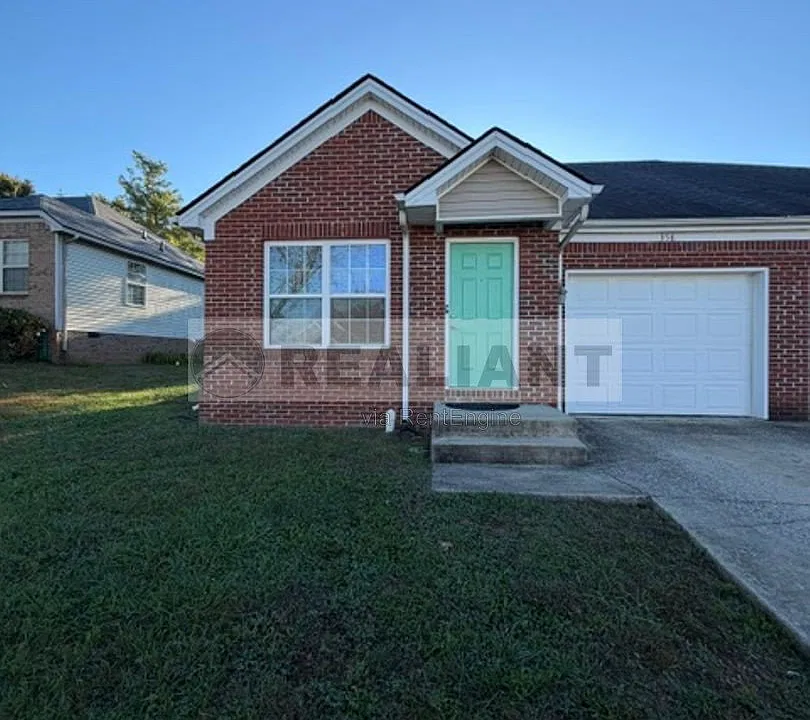 358 Williamsburg Ln