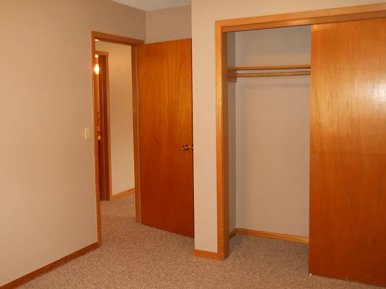 525 W Spring St #8 — Photo 13
