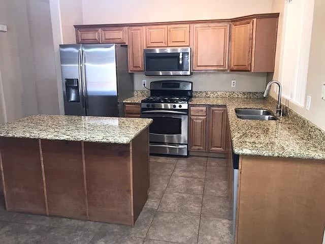 8706 W Bobby Lopez Dr — Photo 7