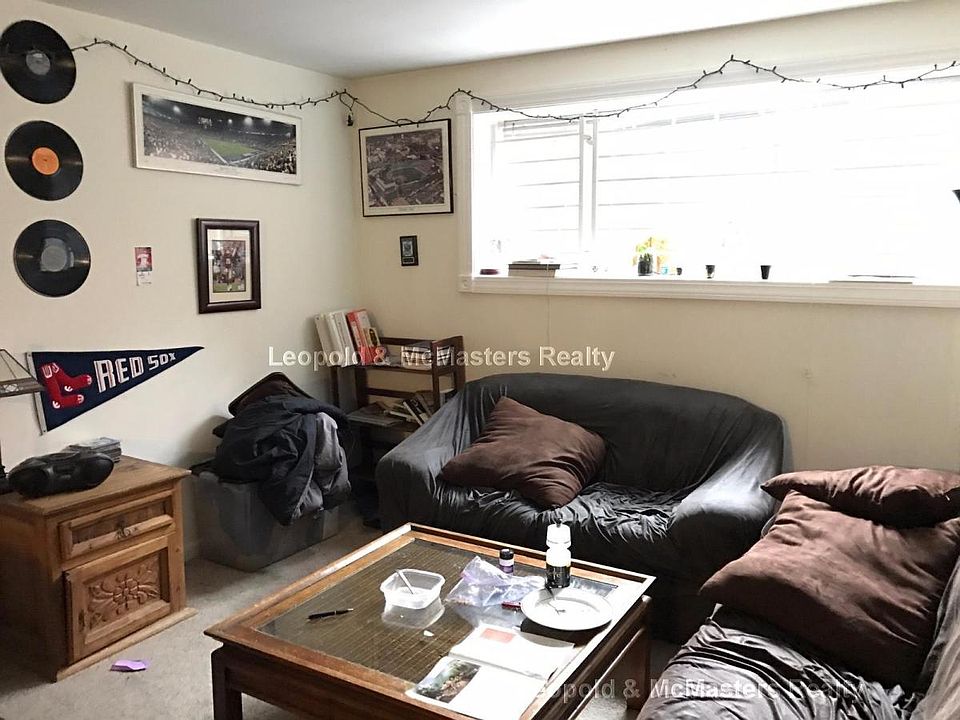 2nd image of 14 Embassy Rd #1A