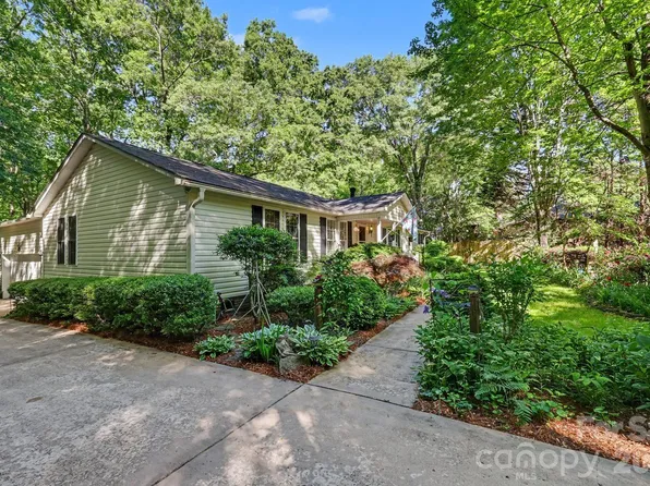 10112 Idlewild Rd, Matthews, NC 28105