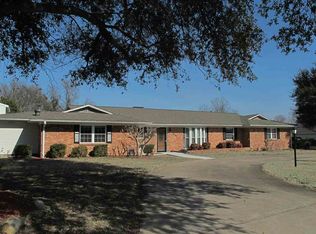 2201 Cloverleaf Pl, Ardmore, OK 73401