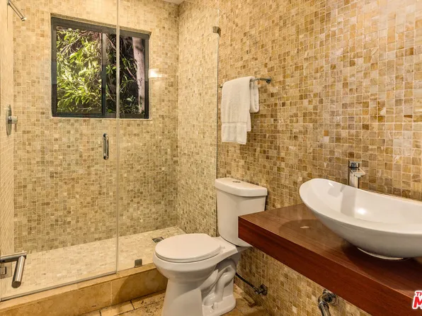 1634 Benedict Canyon Dr, Beverly Hills, CA 90210