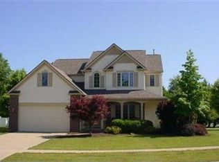 109 Regency Ct, Elyria, OH 44035