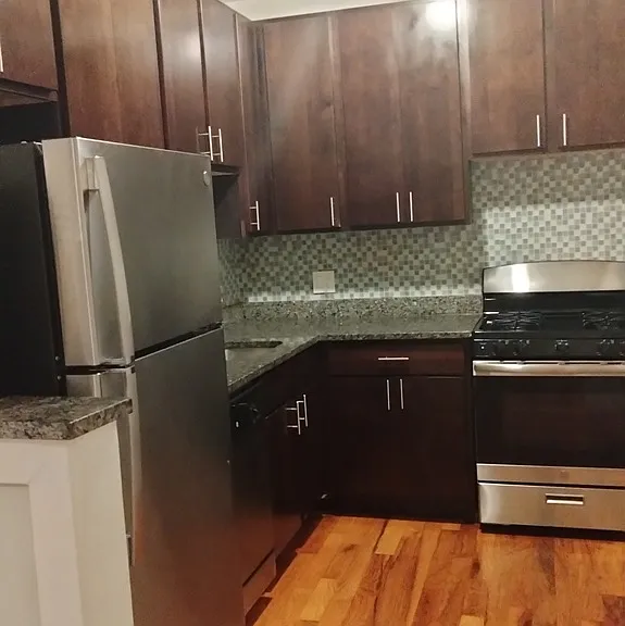 3721 N Pine Grove Ave #2 — Photo 3