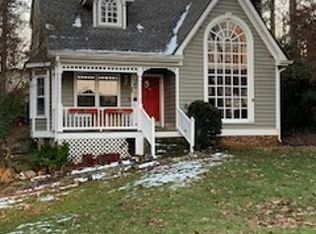 8425 Lake Dr, Snellville, GA 30039
