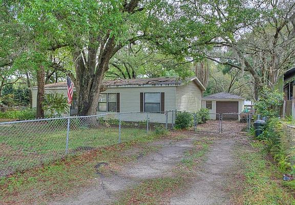 2nd image of 12606 Rockridge Cir