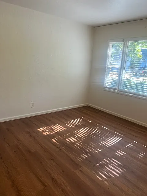 1 bed, 530 sqft, $1,300 — Photo 4