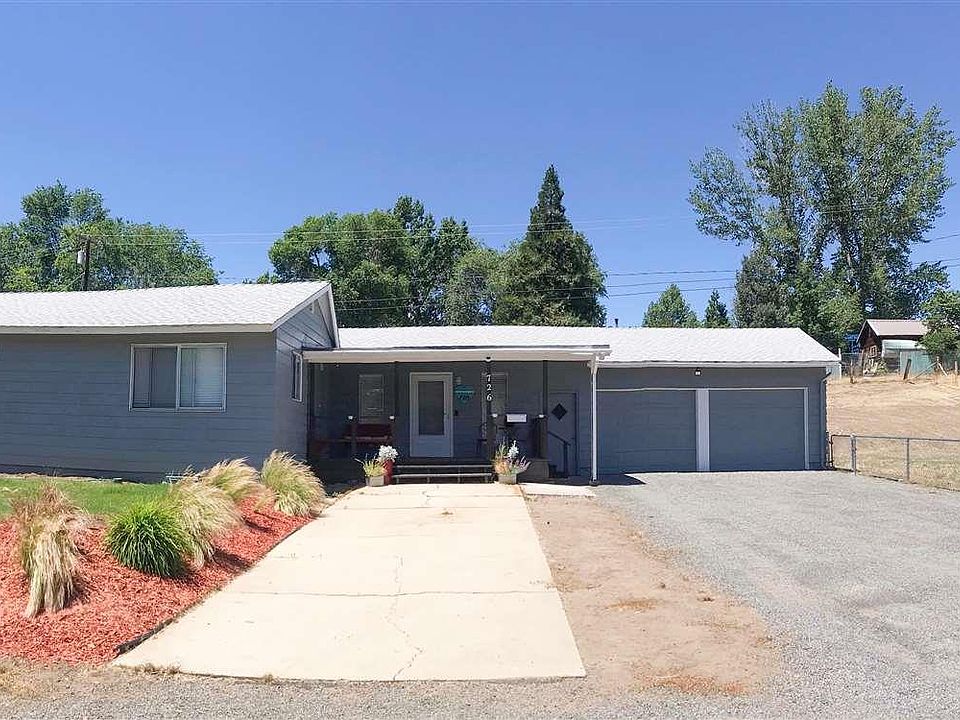 1st image of 726 Sierra St